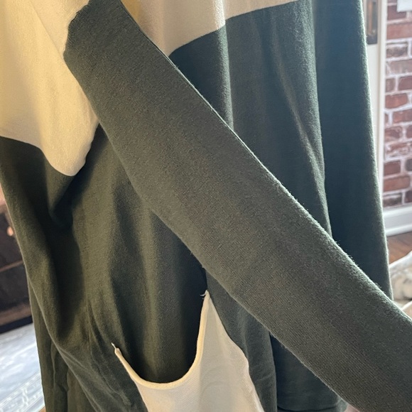 FEHRNVI Andi Sweater in Hunter Green :: Sz S/M - Picture 7 of 9